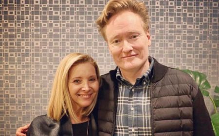 Lisa Kudrow briefly dated Conan O'brien.